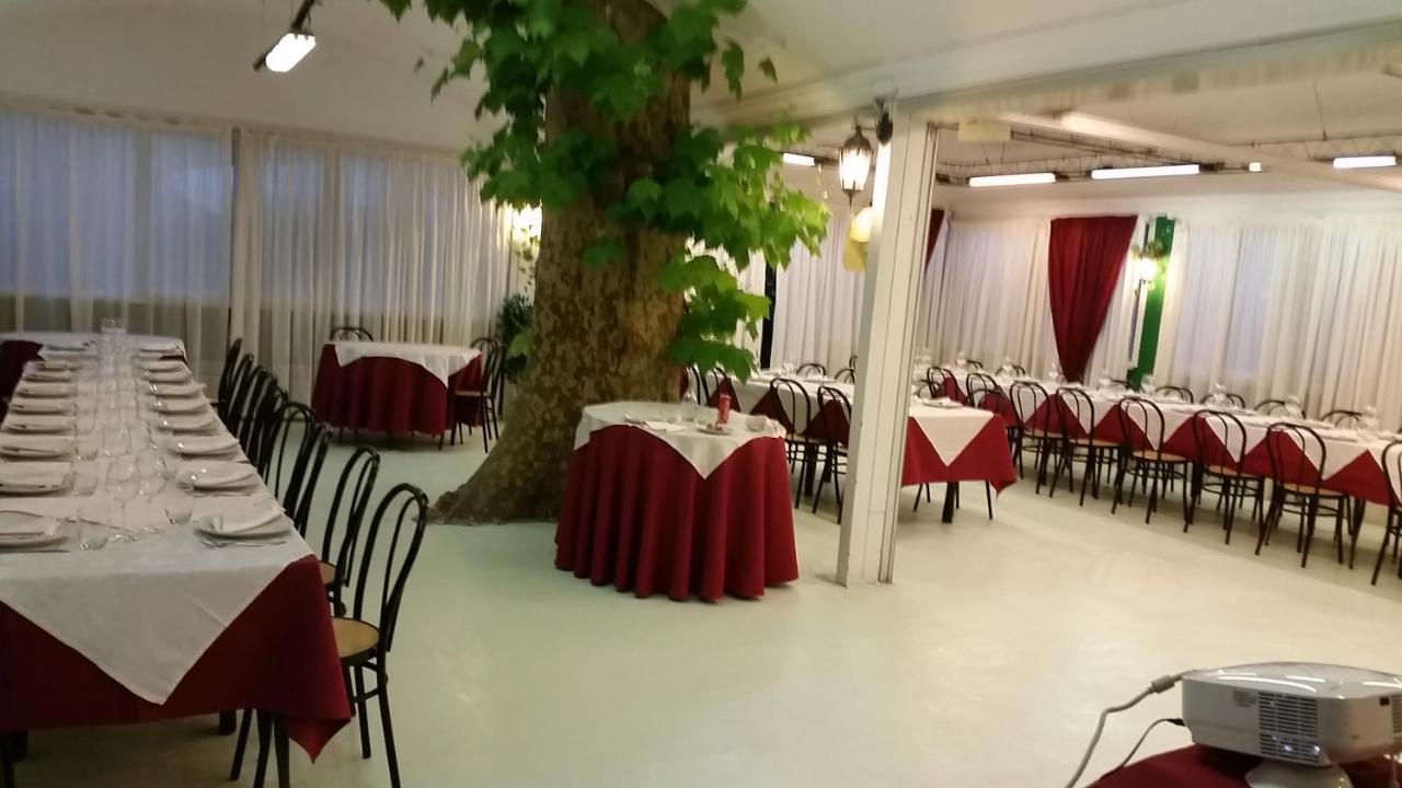 Hotel Villa Robinia Genzano di Roma Exterior photo