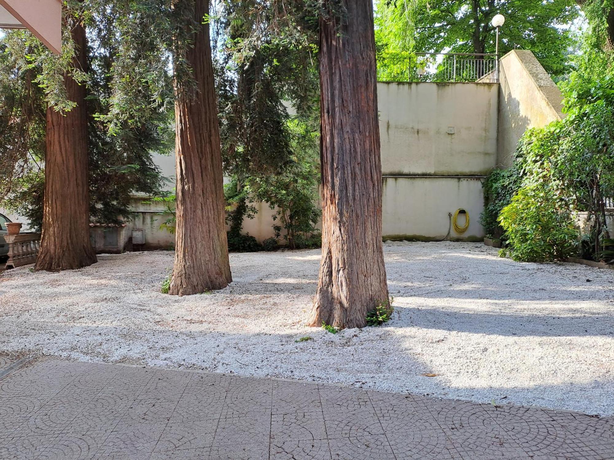 Hotel Villa Robinia Genzano di Roma Exterior photo