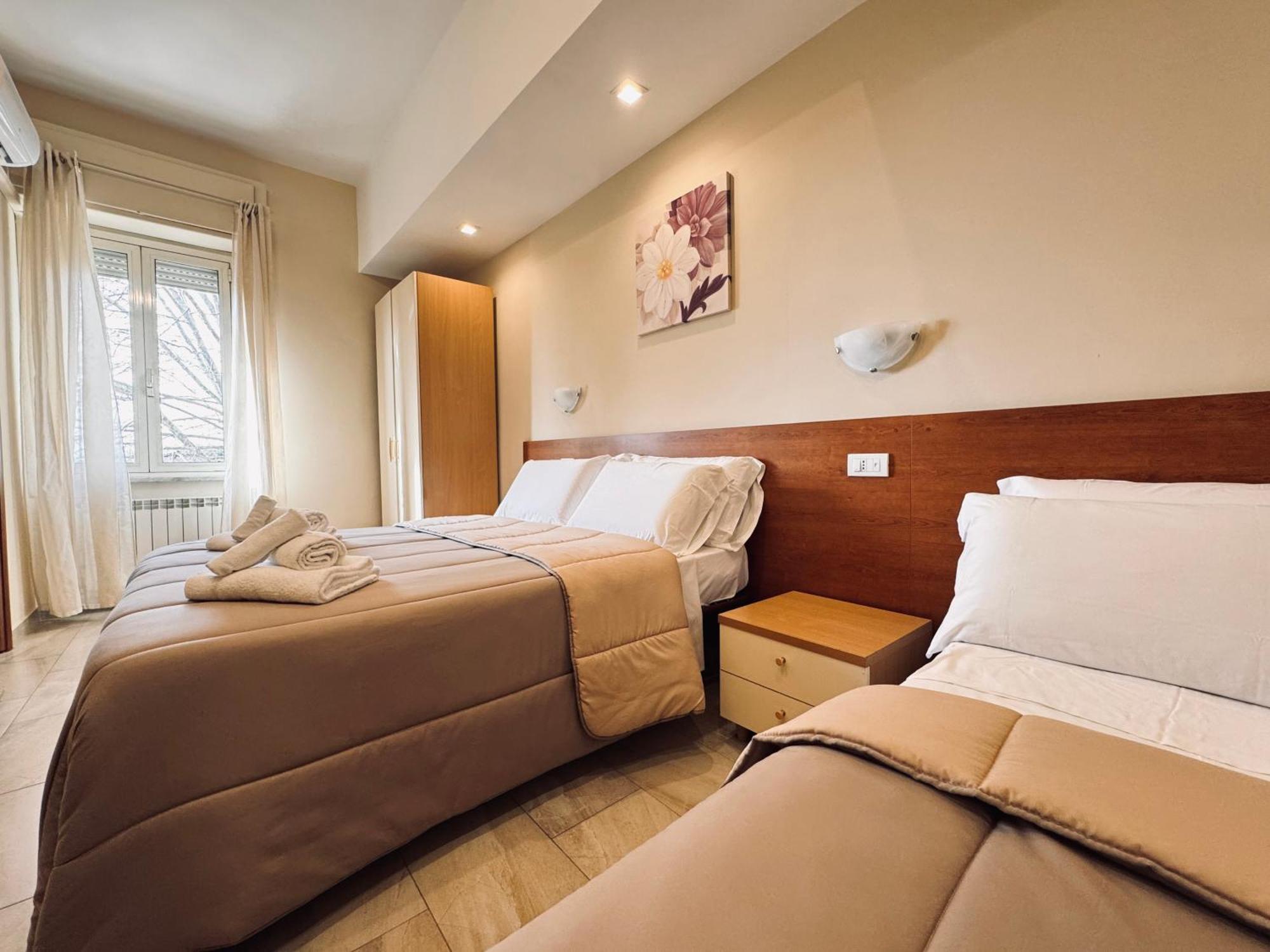 Hotel Villa Robinia Genzano di Roma Exterior photo