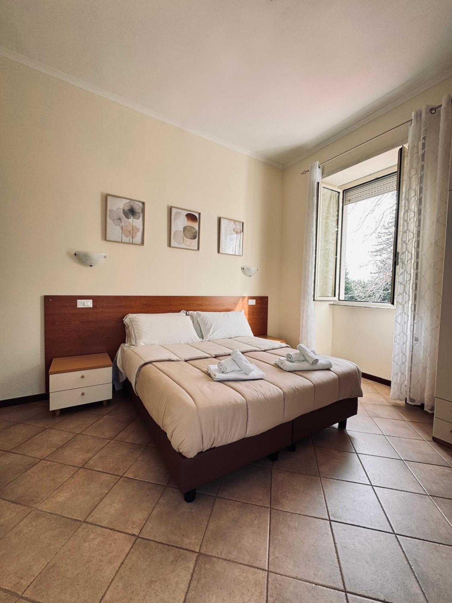 Hotel Villa Robinia Genzano di Roma Exterior photo
